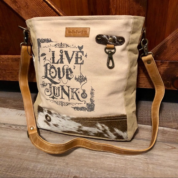 Live Love Junk shoulder bag purse upcycled - Picture 4 of 7
